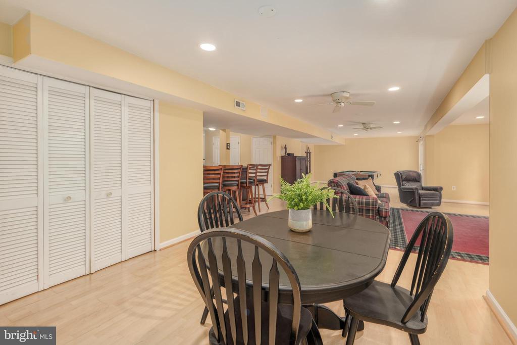 7811 THORNFIELD COURT