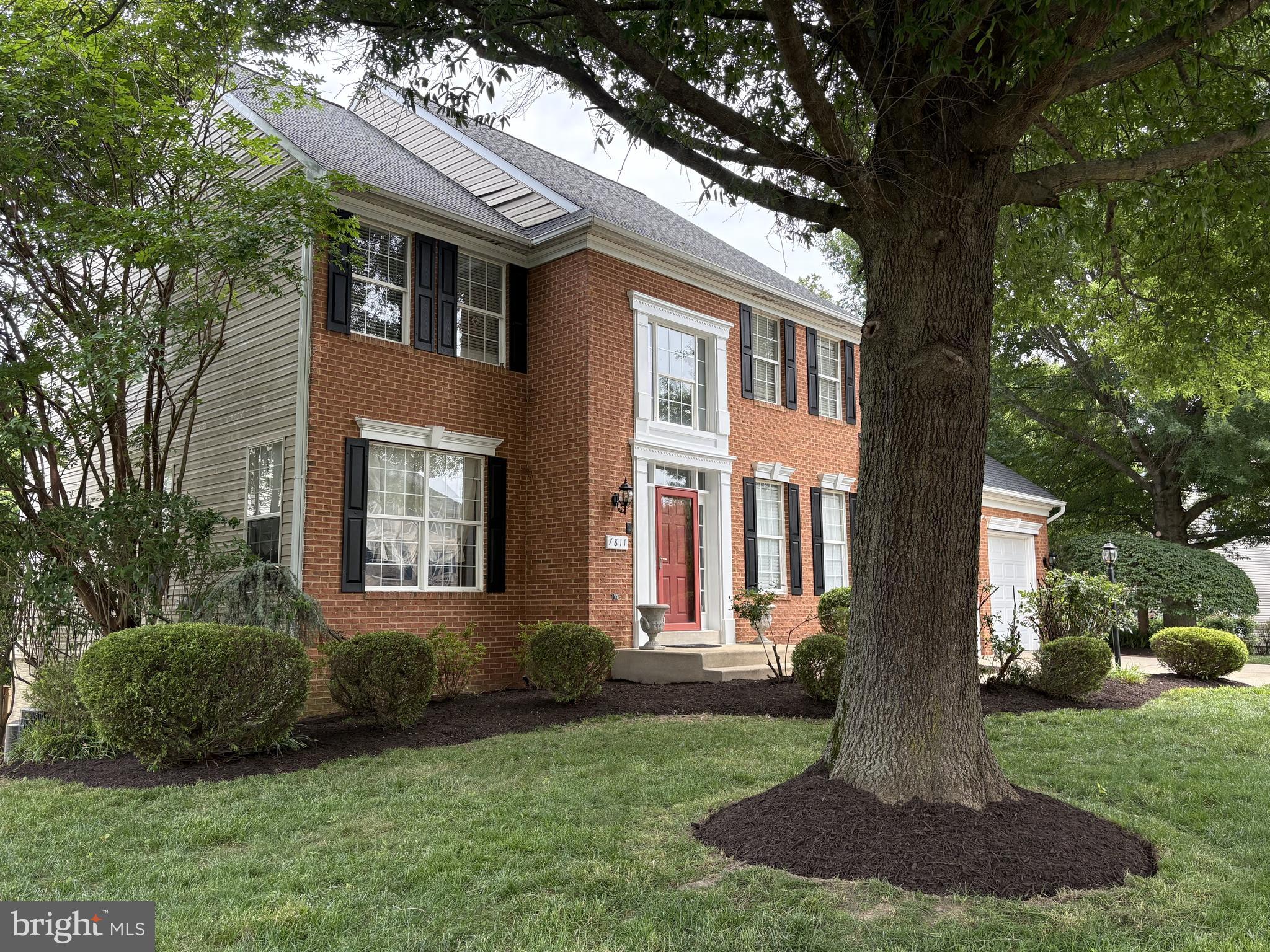 7811 THORNFIELD COURT