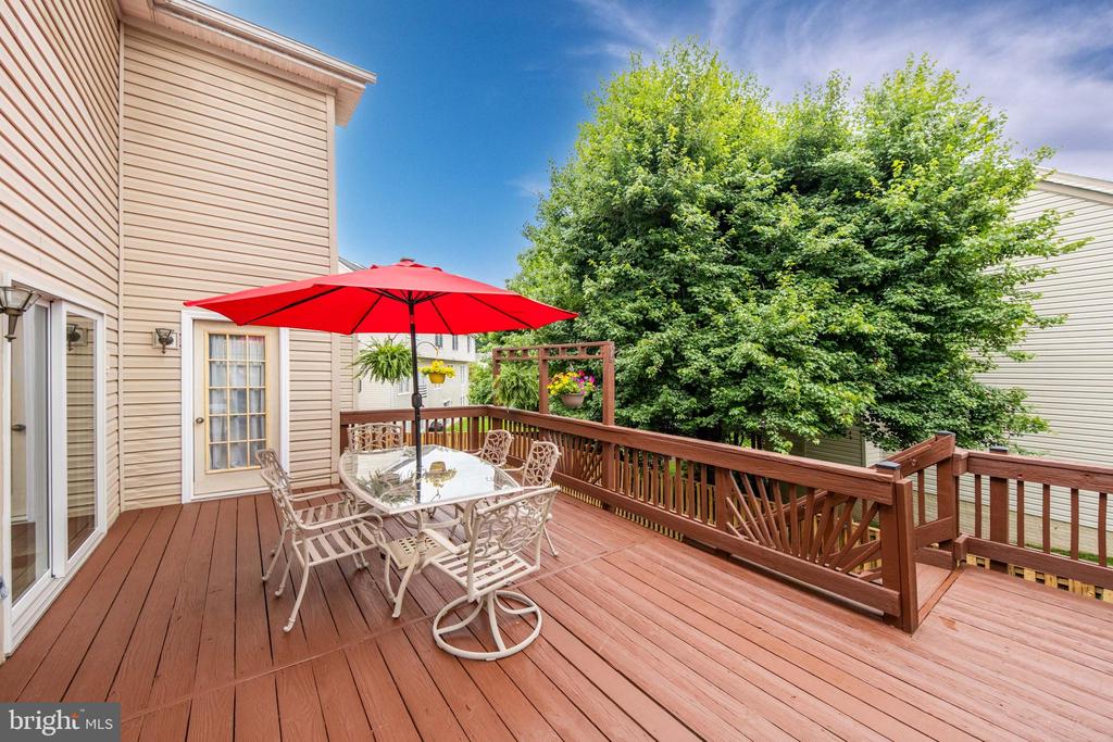 7811 THORNFIELD COURT