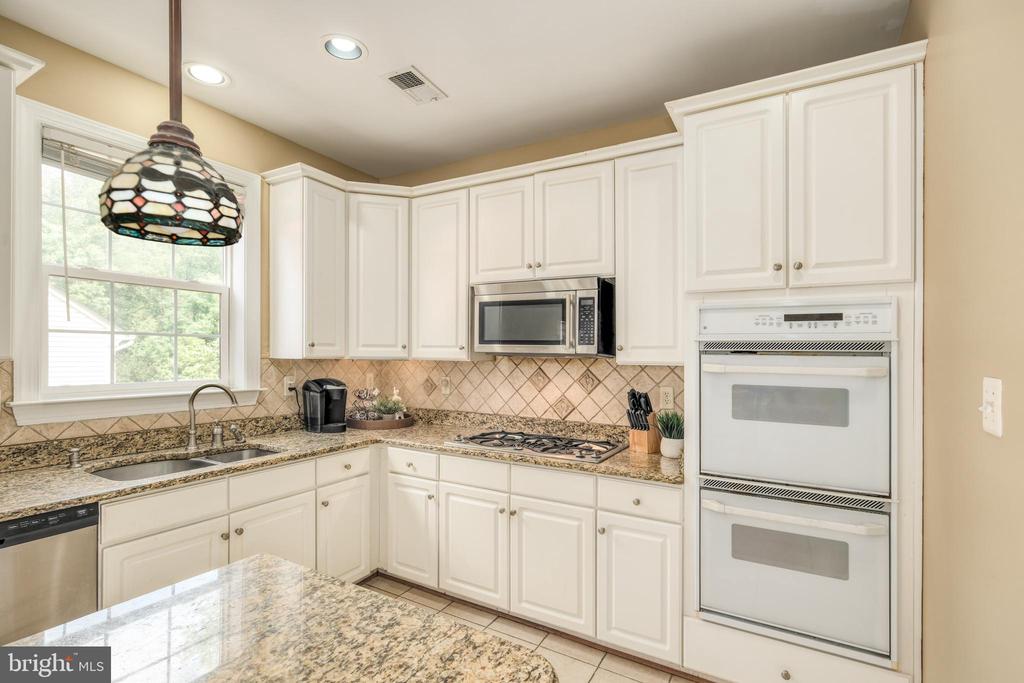 7811 THORNFIELD COURT