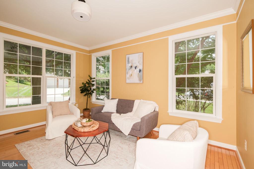 7811 THORNFIELD COURT