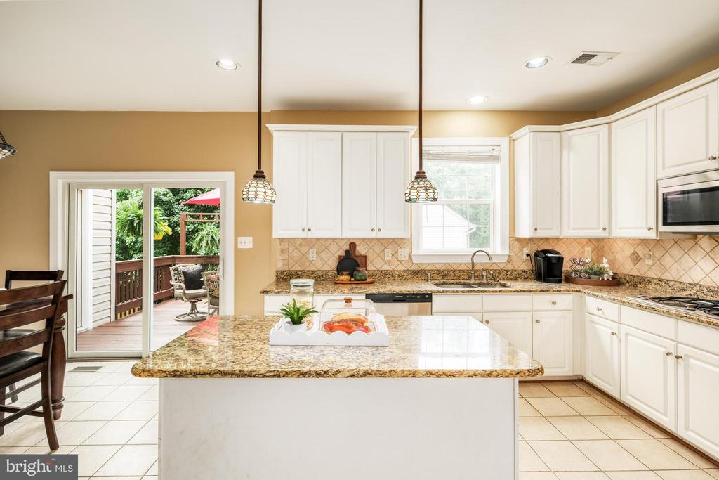 7811 THORNFIELD COURT