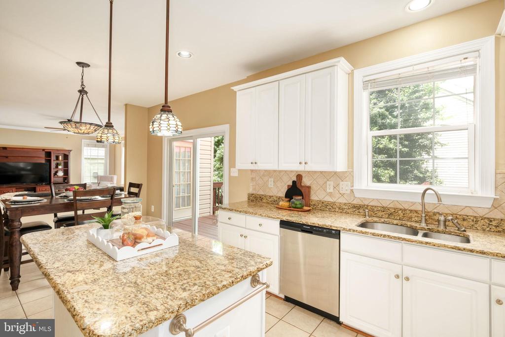 7811 THORNFIELD COURT
