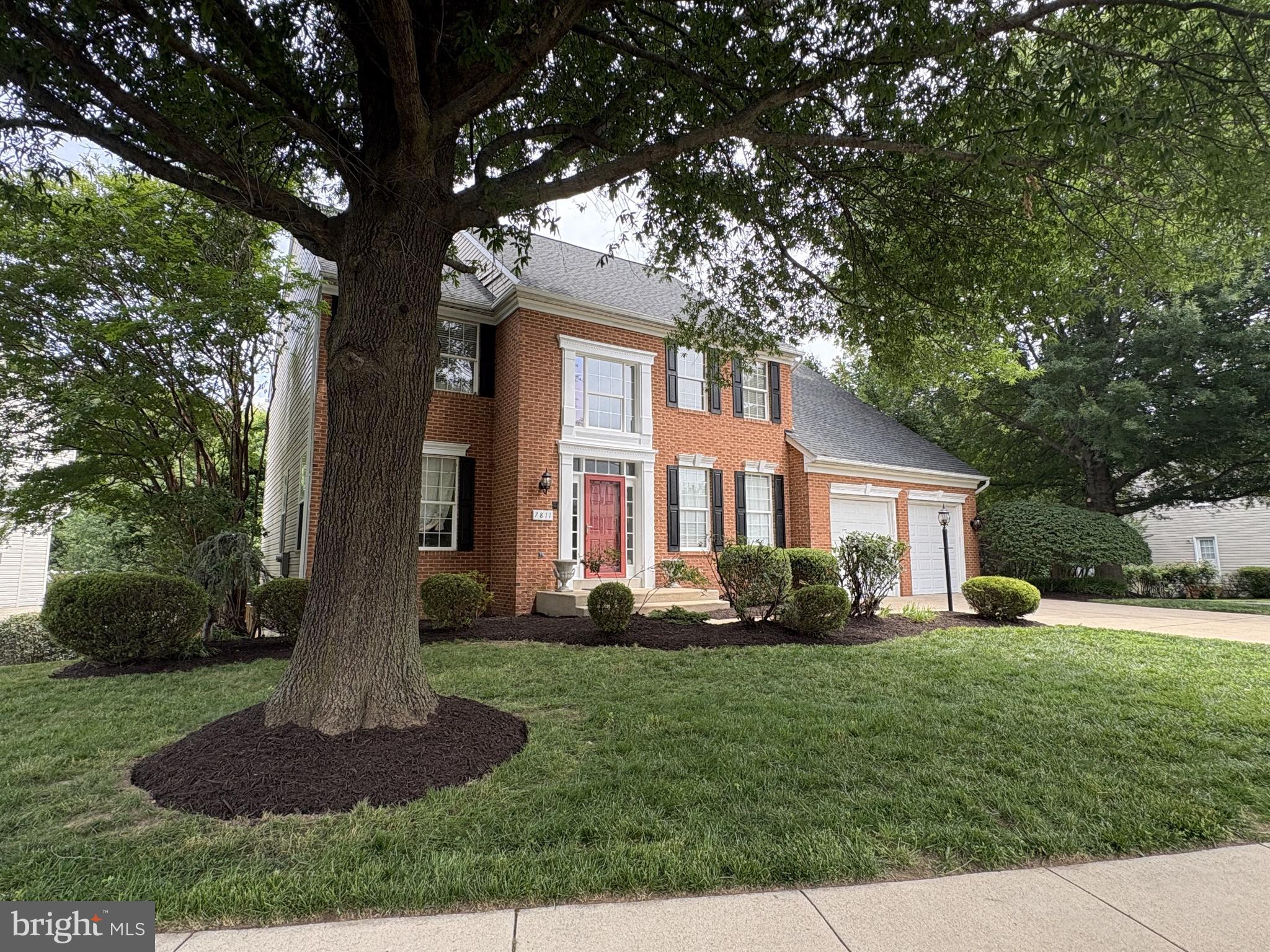 7811 THORNFIELD COURT