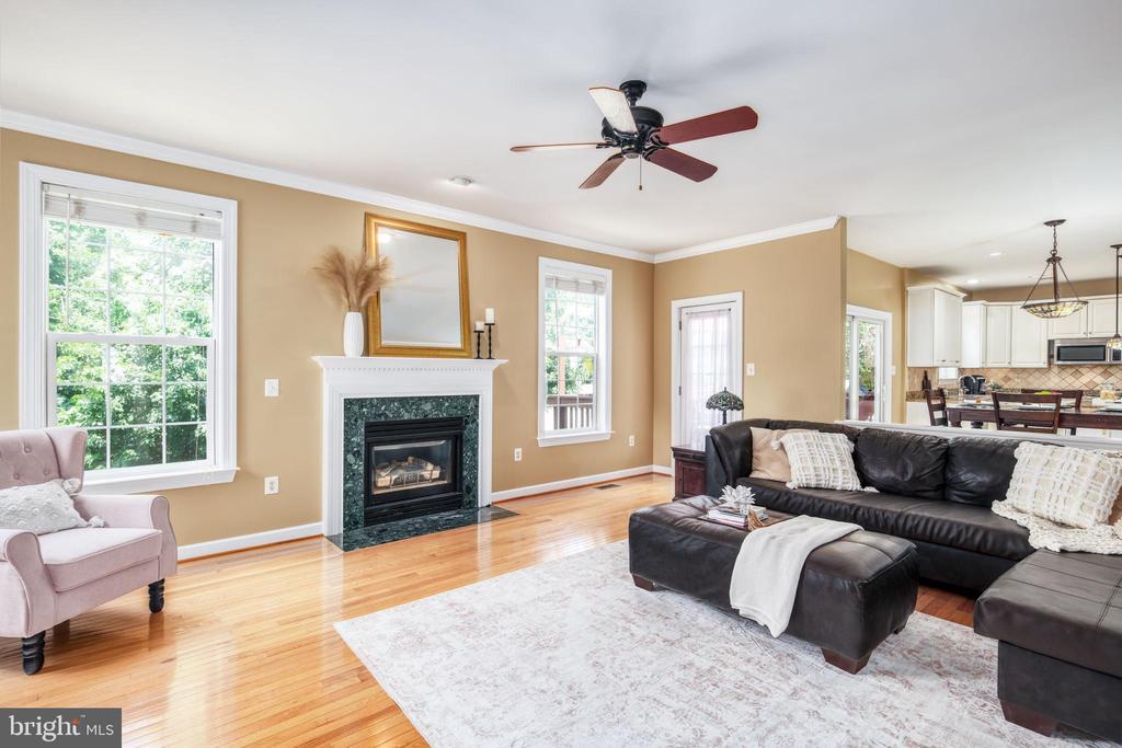 7811 THORNFIELD COURT