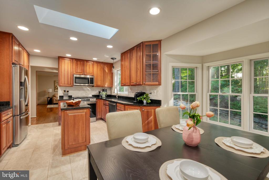 10838 BURR OAK WAY