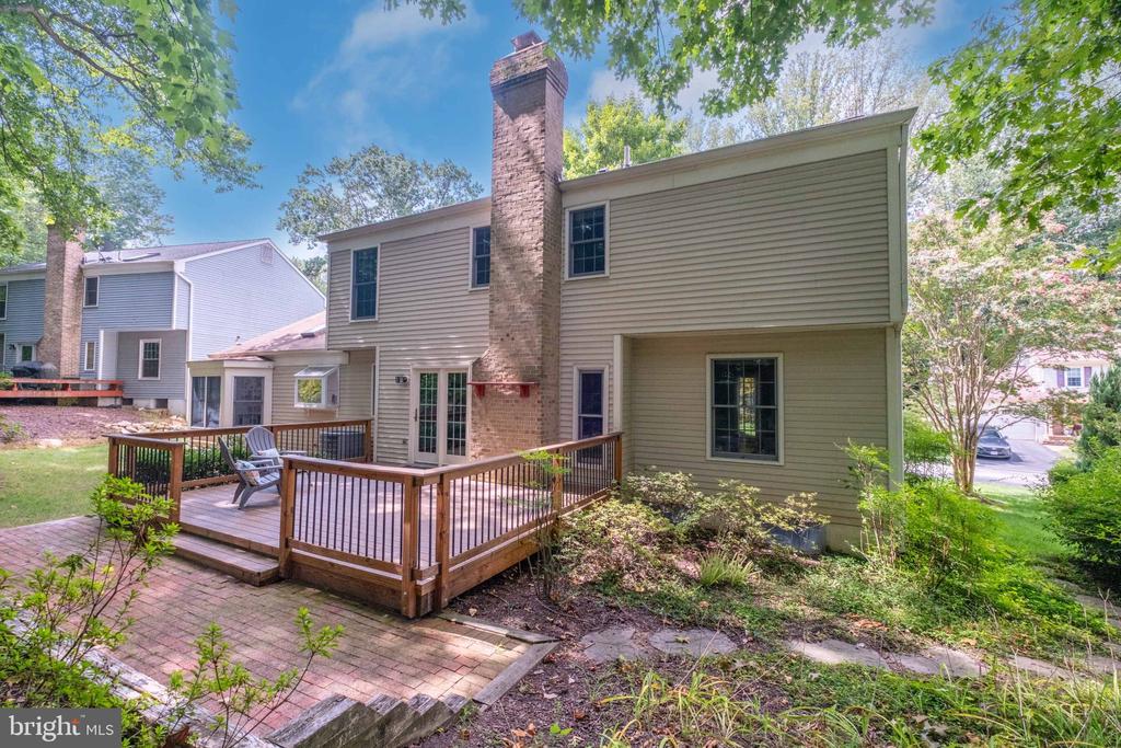 10838 BURR OAK WAY
