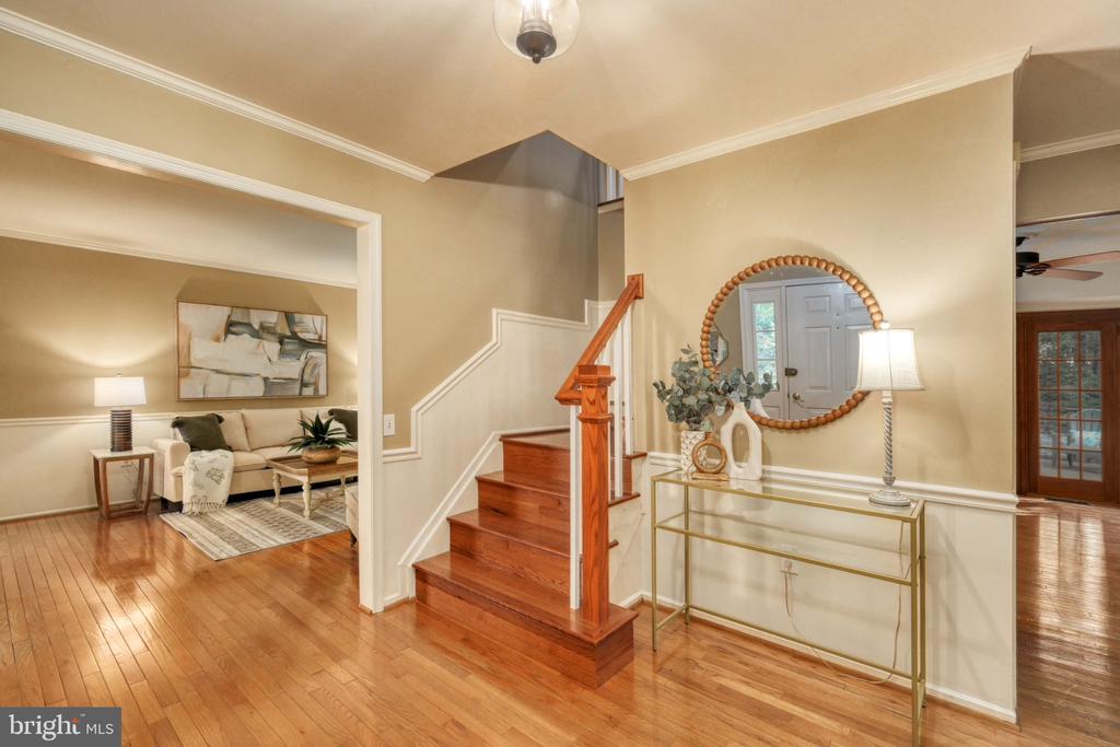 10838 BURR OAK WAY
