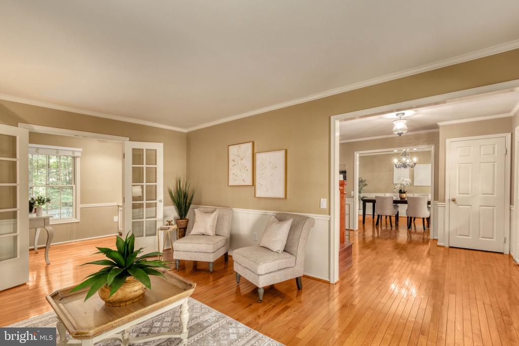 10838 BURR OAK WAY