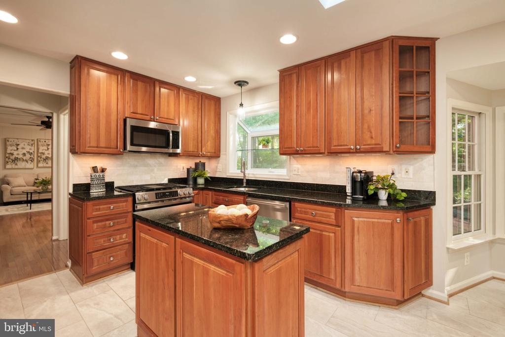 10838 BURR OAK WAY