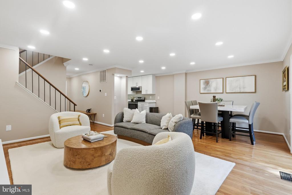 5415 LONG BOAT COURT