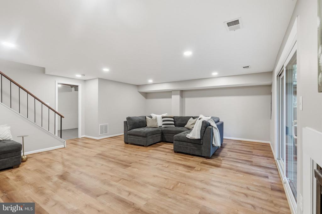 5415 LONG BOAT COURT