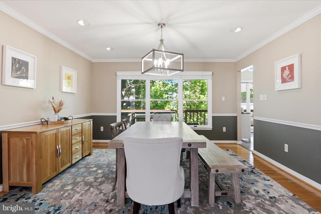 3424 SILVER MAPLE PLACE