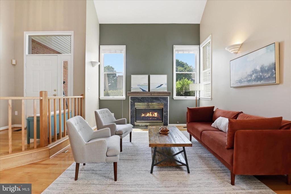 3424 SILVER MAPLE PLACE