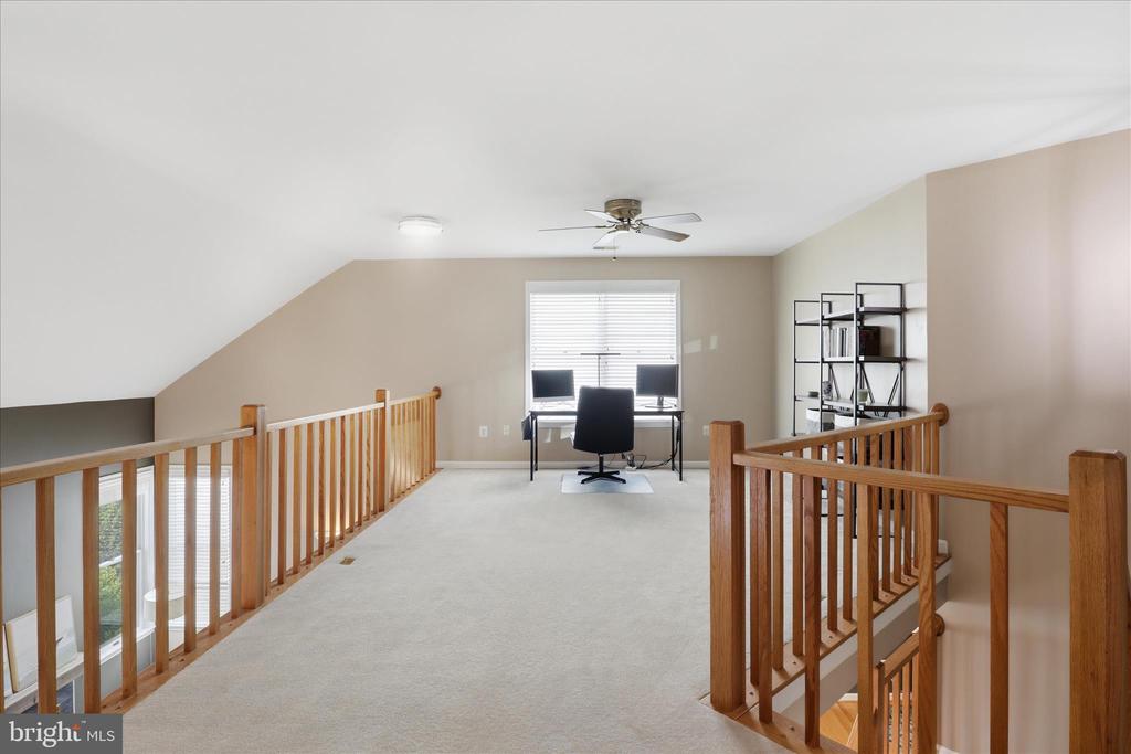3424 SILVER MAPLE PLACE