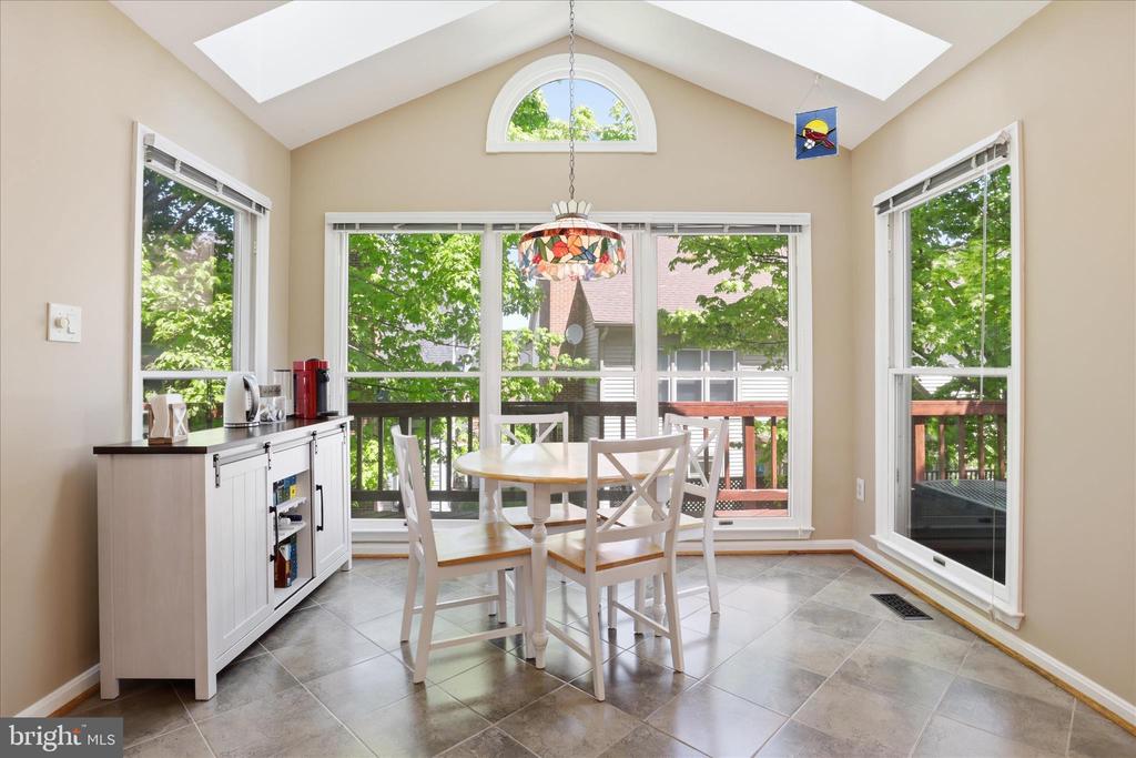 3424 SILVER MAPLE PLACE