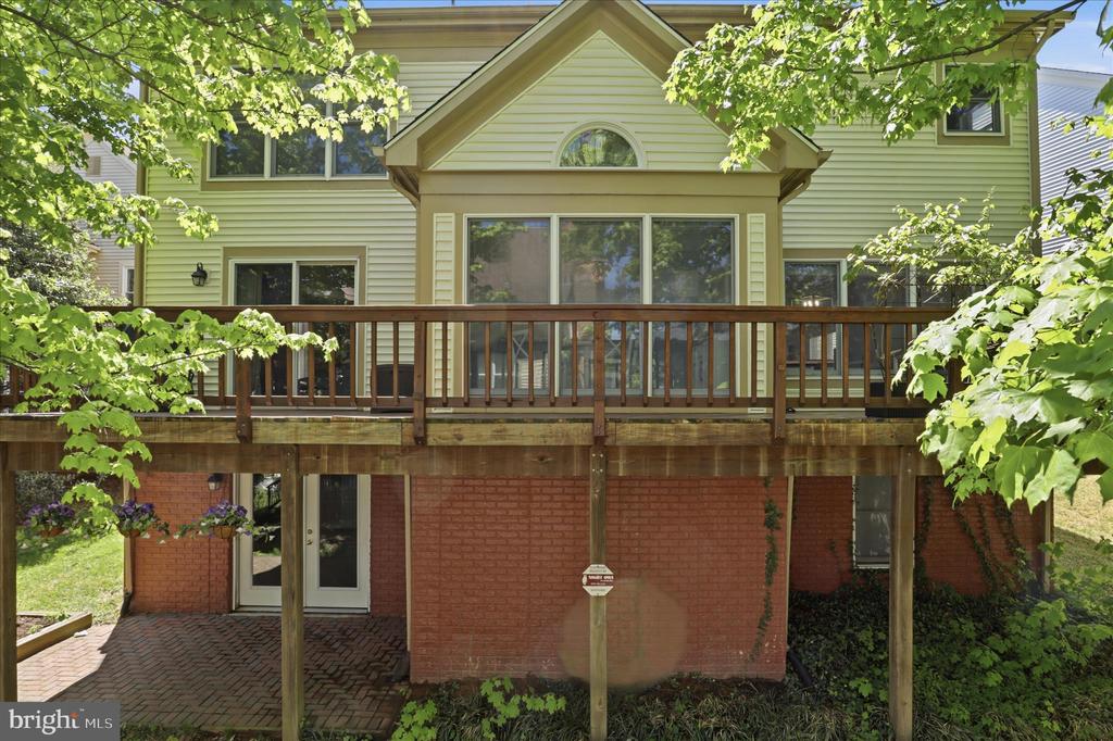 3424 SILVER MAPLE PLACE