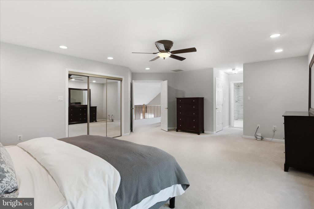 3424 SILVER MAPLE PLACE