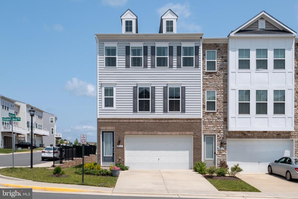 4090 ELIZABETH REED WAY