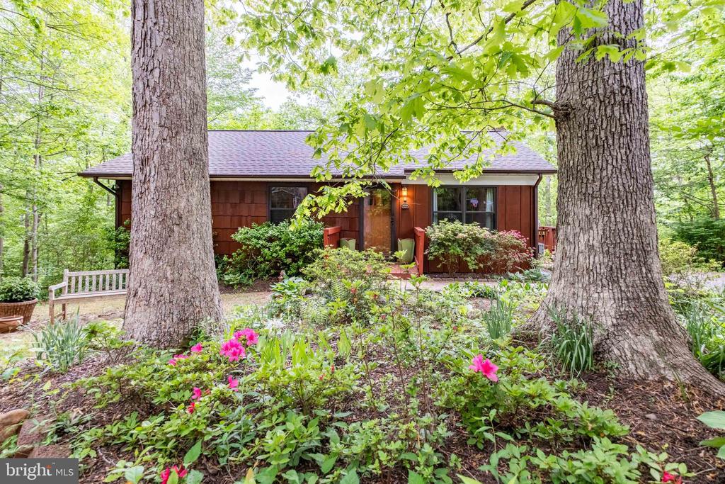 10924 RAVENWOOD DRIVE