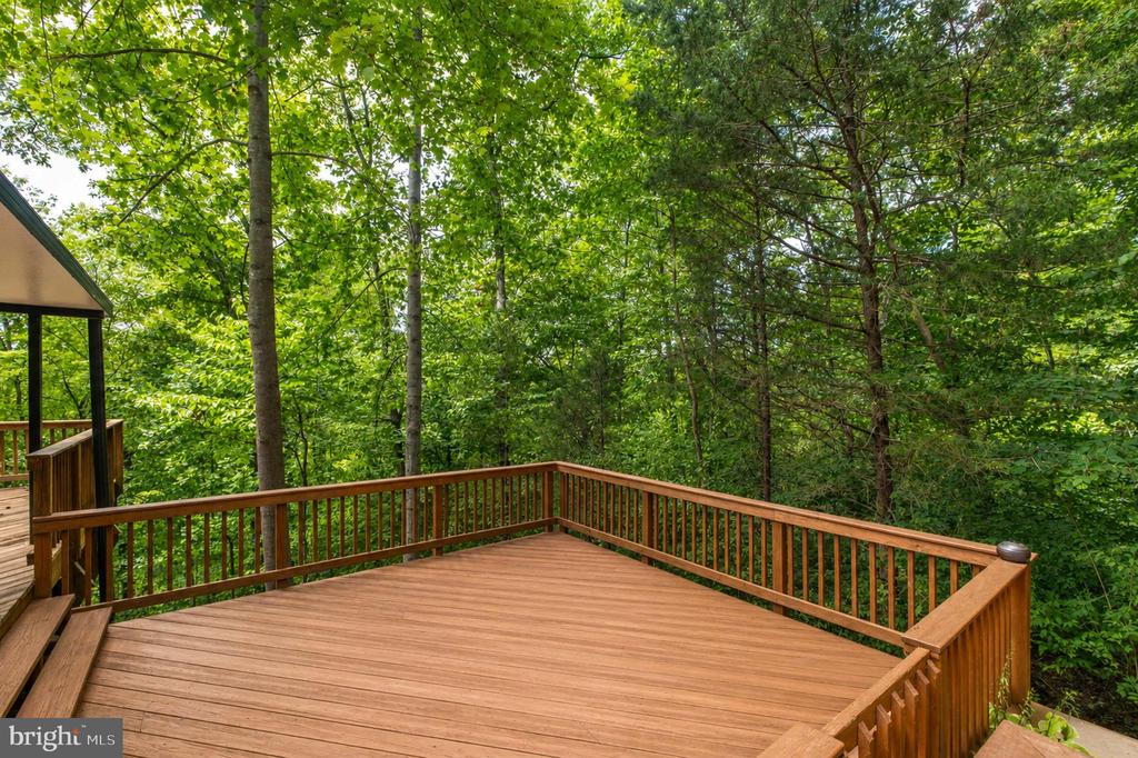 10924 RAVENWOOD DRIVE
