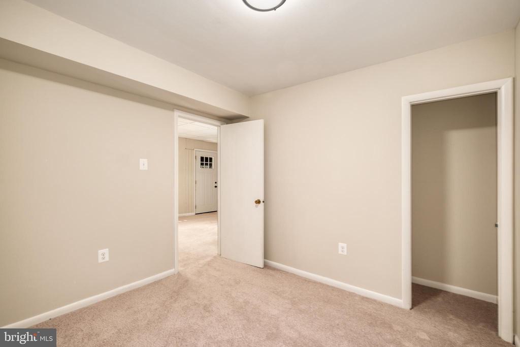 10924 RAVENWOOD DRIVE