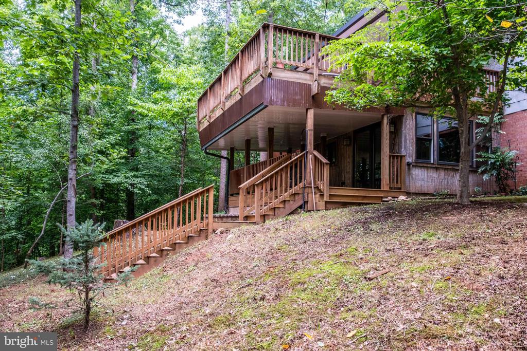 10924 RAVENWOOD DRIVE