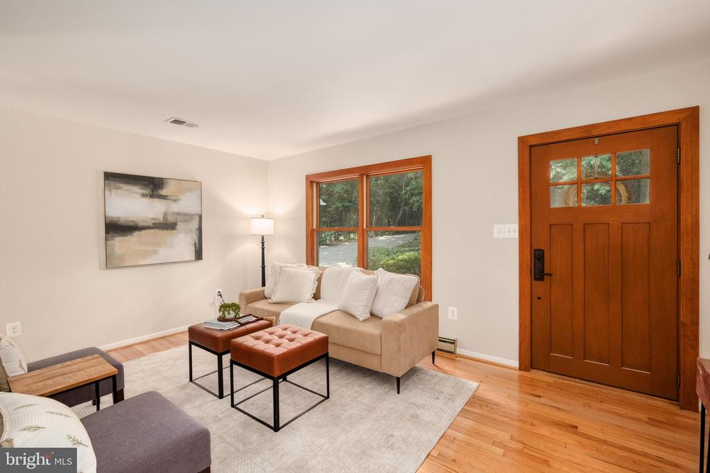 10924 RAVENWOOD DRIVE