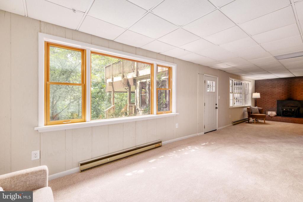 10924 RAVENWOOD DRIVE