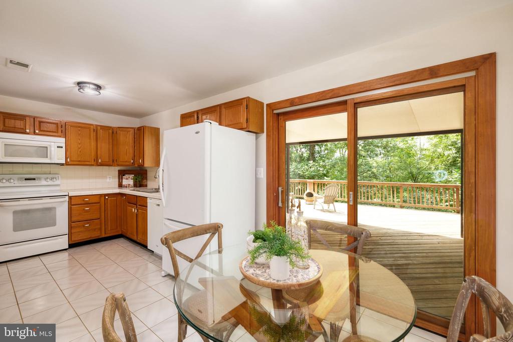 10924 RAVENWOOD DRIVE