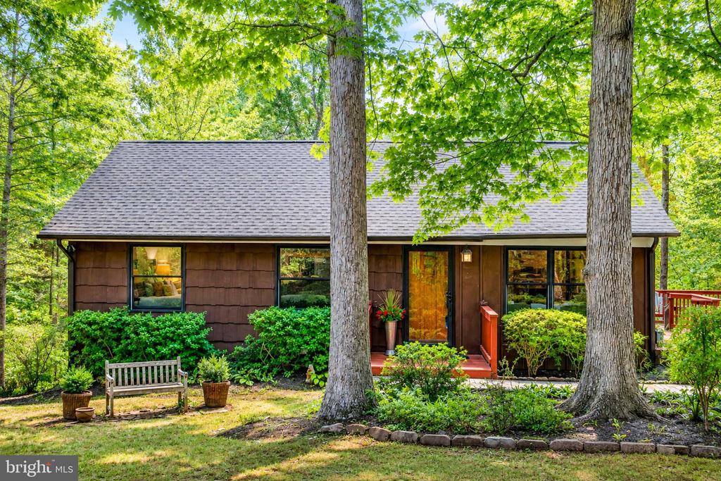 10924 RAVENWOOD DRIVE