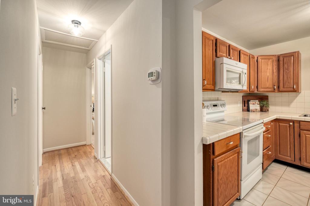 10924 RAVENWOOD DRIVE