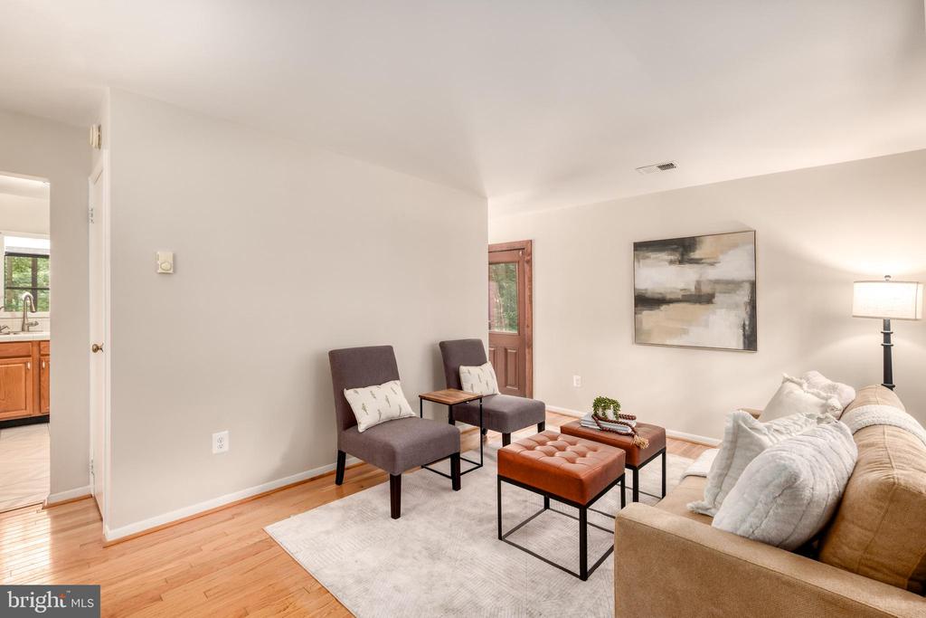 10924 RAVENWOOD DRIVE