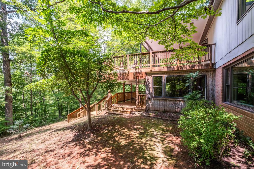 10924 RAVENWOOD DRIVE