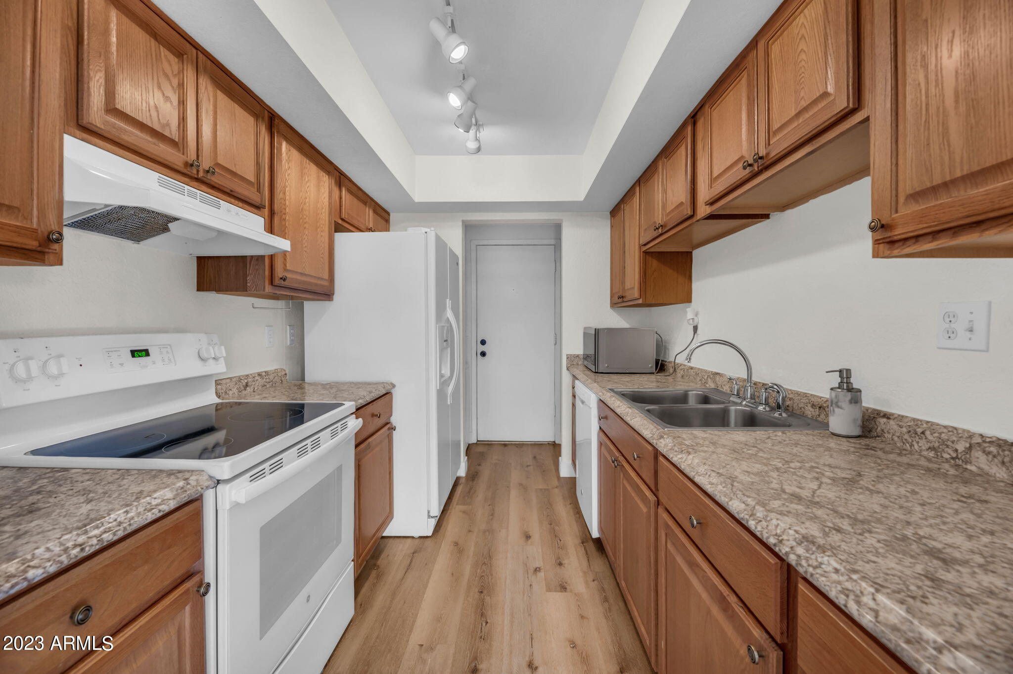 3136 N 38TH Street, 15