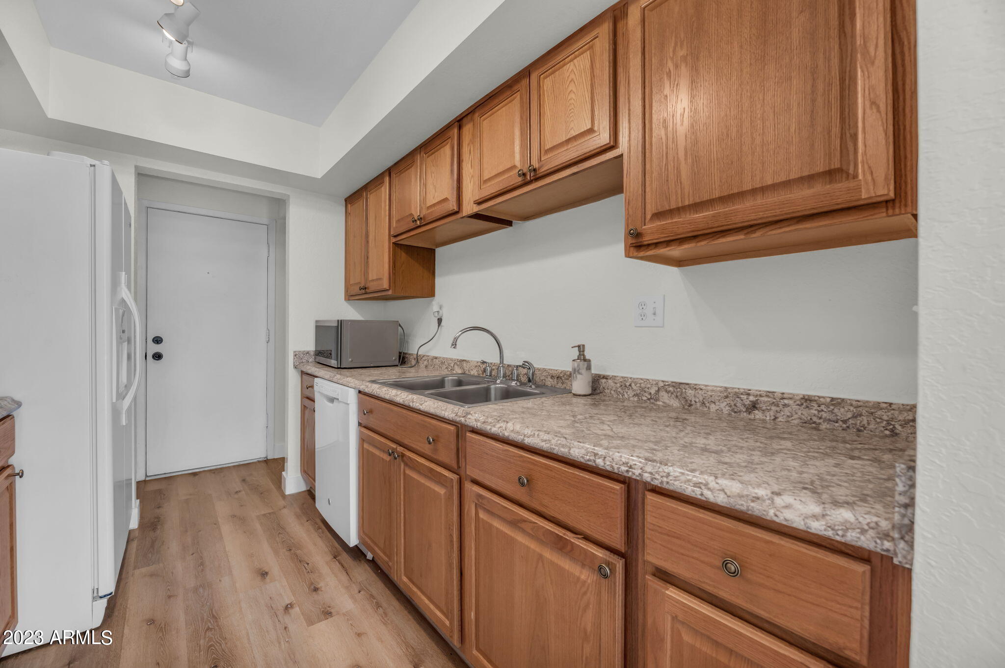 3136 N 38TH Street, 15
