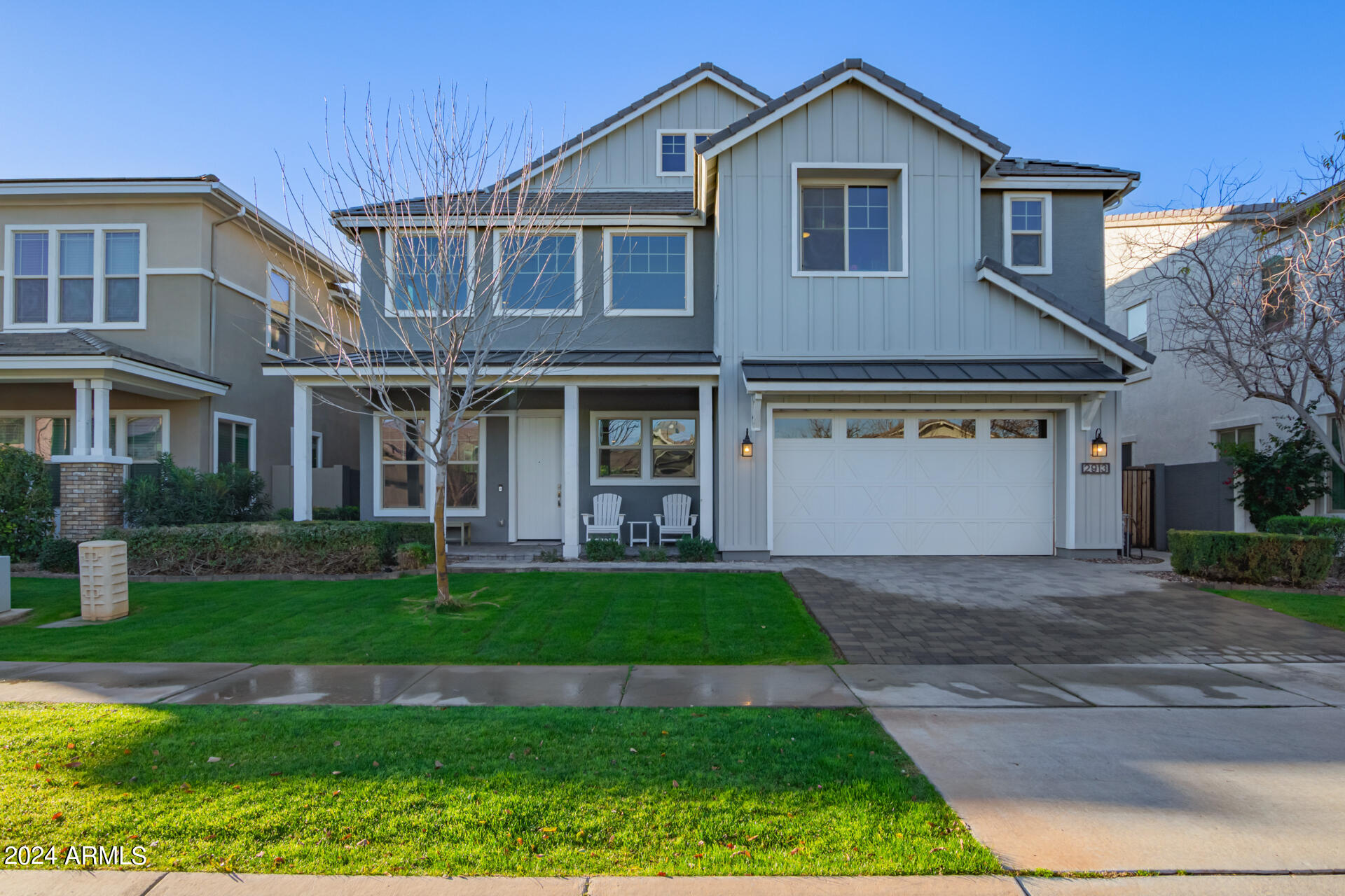 2913 E ARABIAN Drive