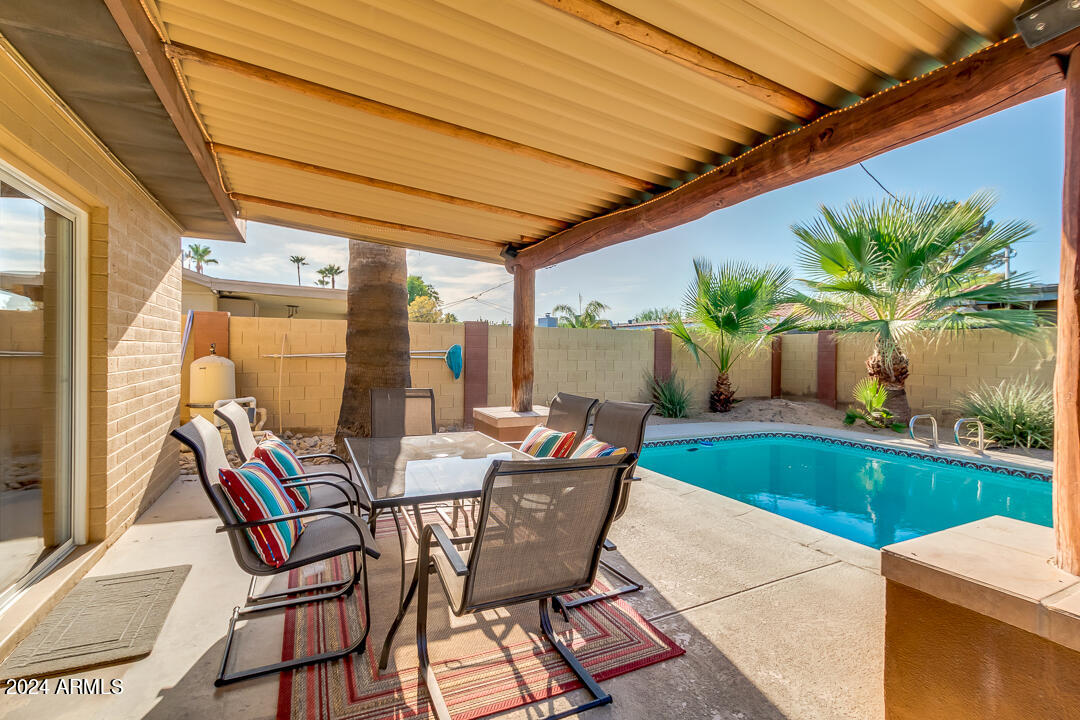 8326 E VISTA Drive
