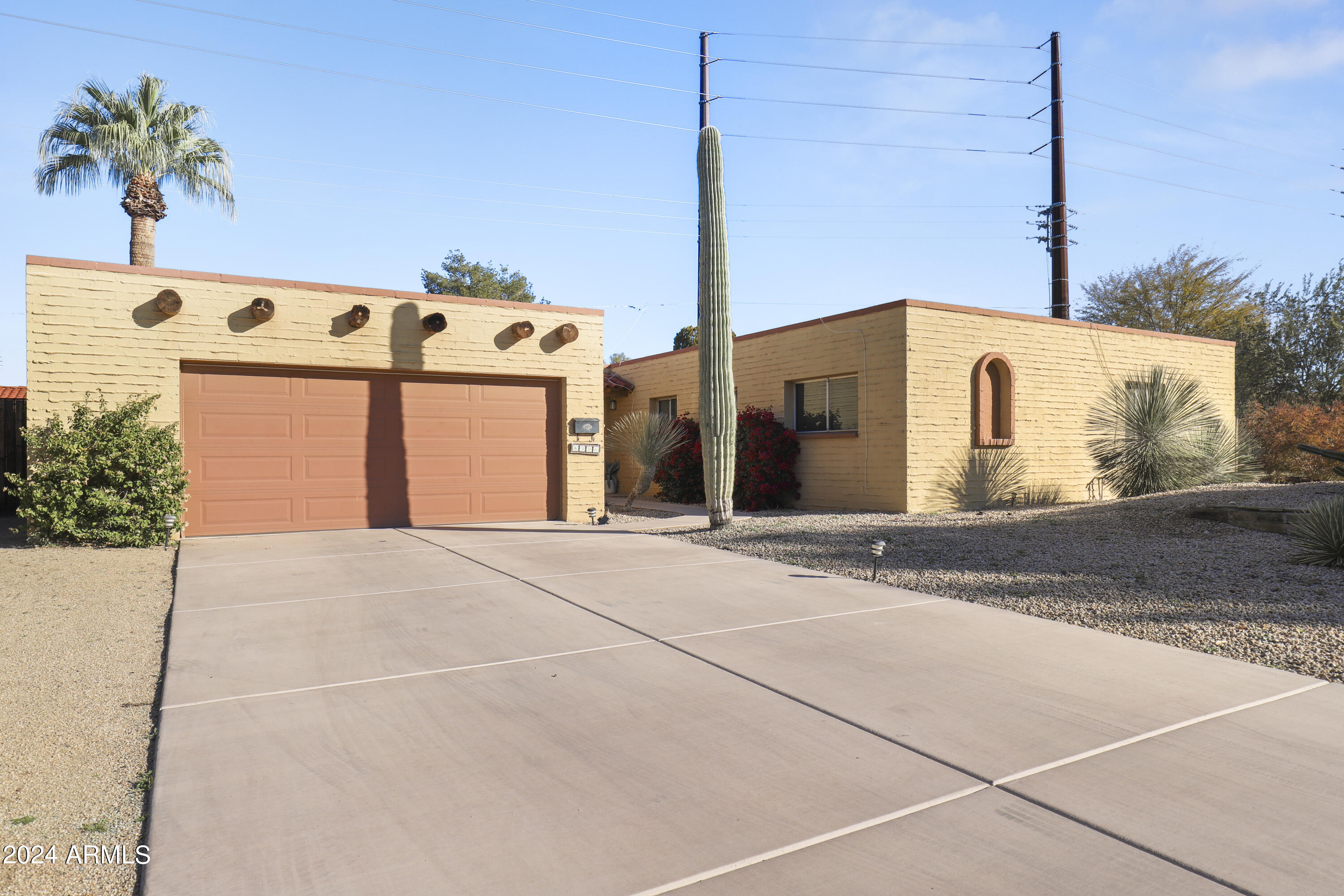 8326 E VISTA Drive