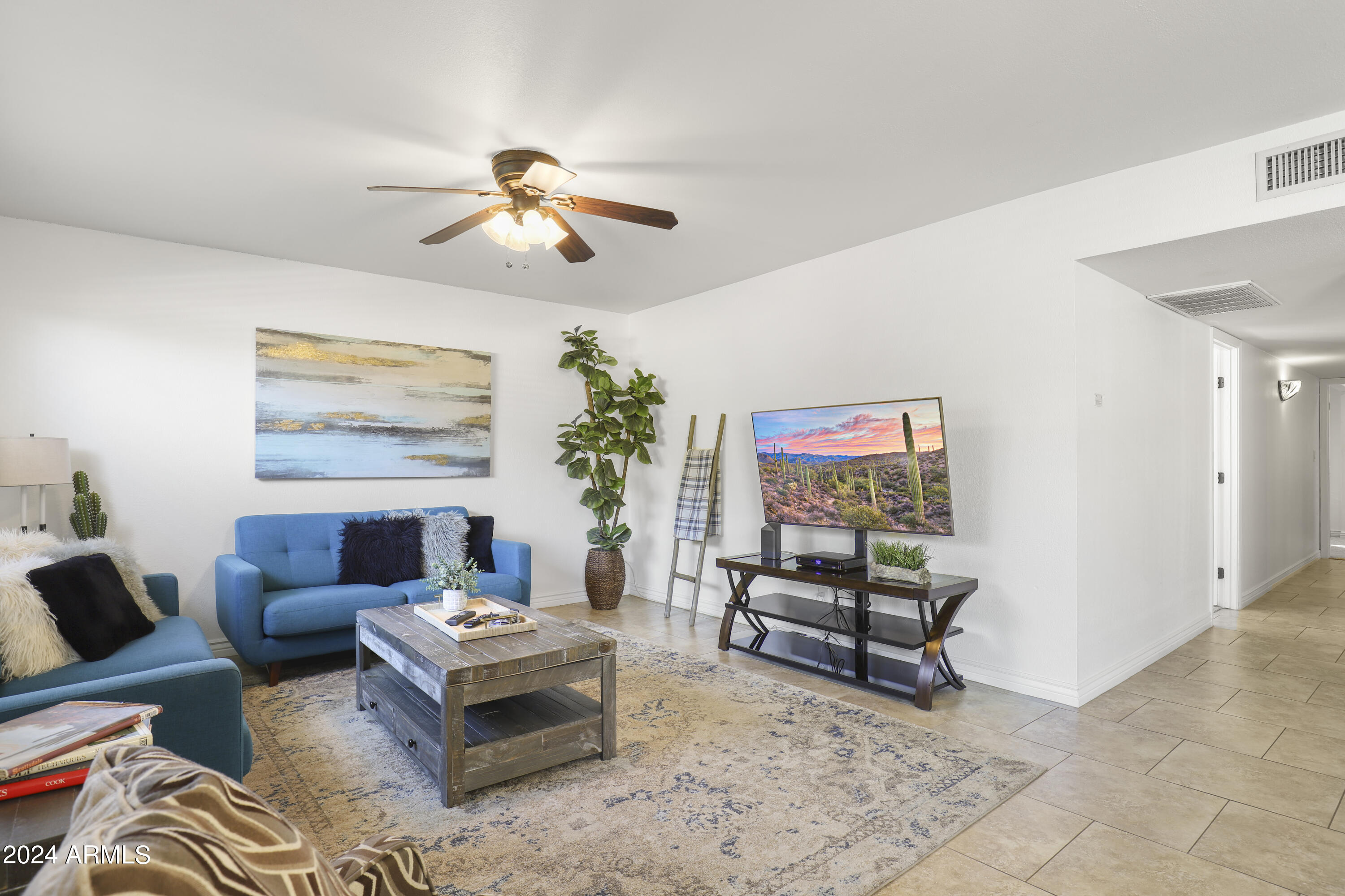 8326 E VISTA Drive