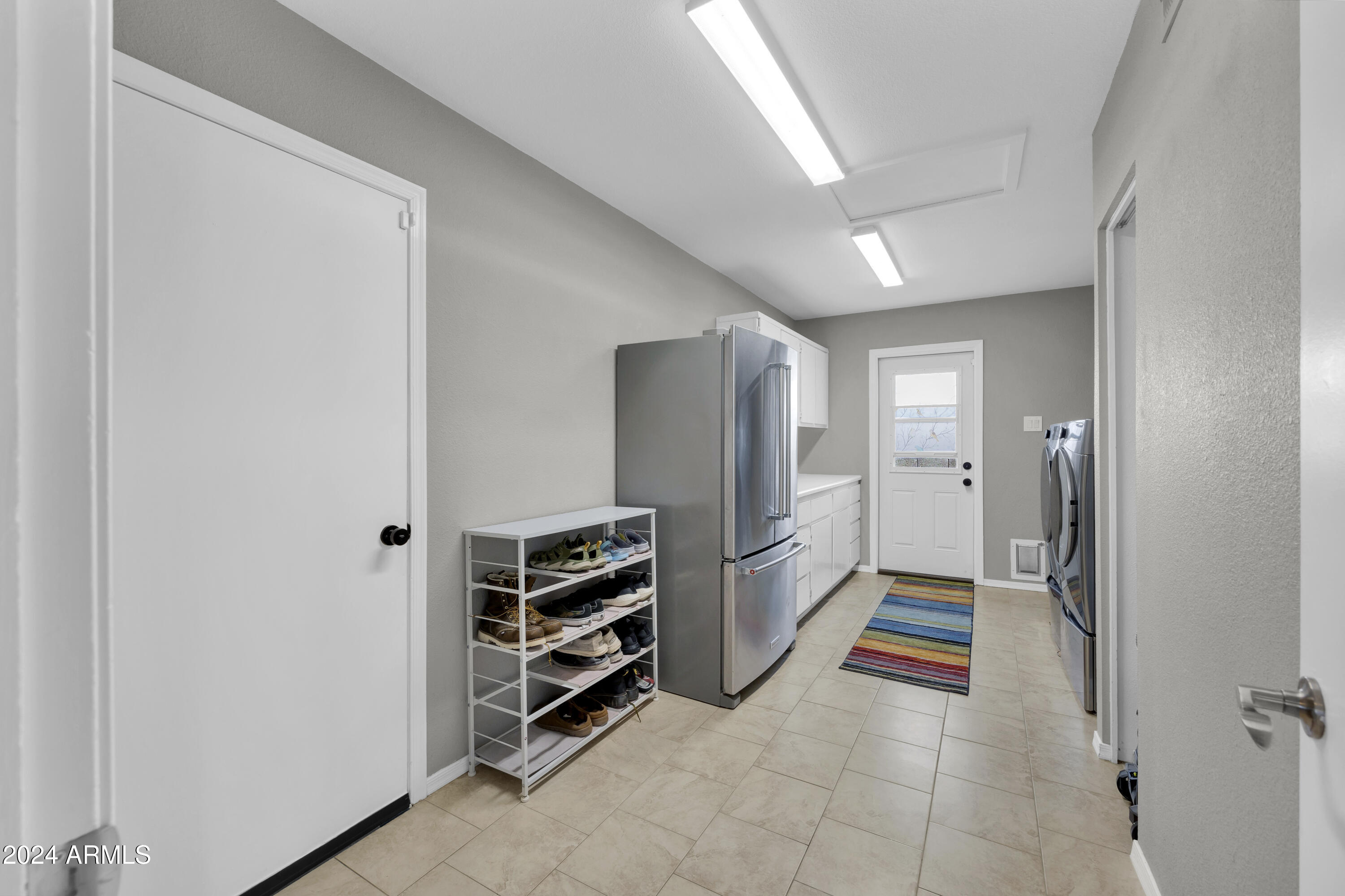 5233 W MAUI Lane