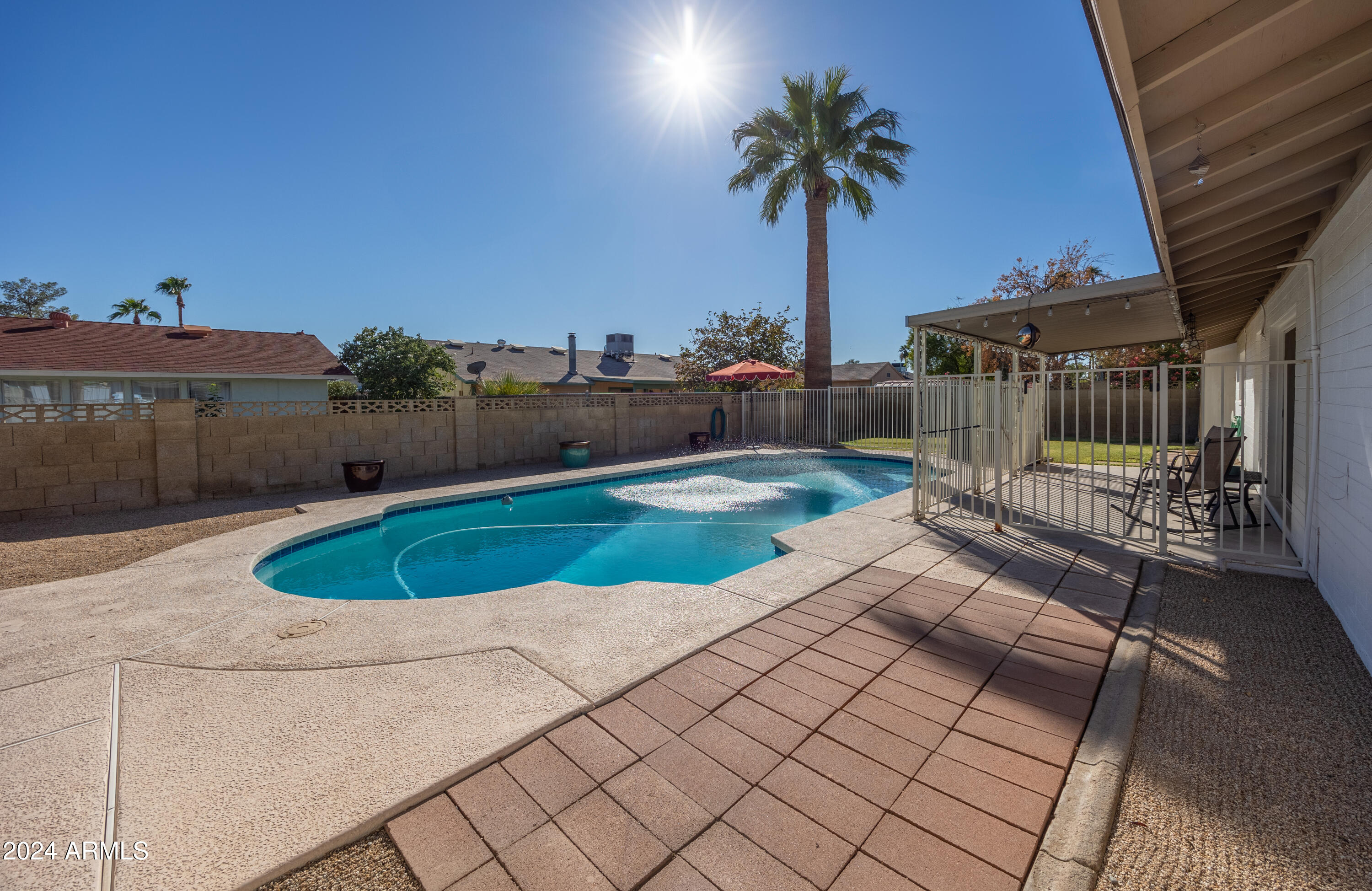5233 W MAUI Lane