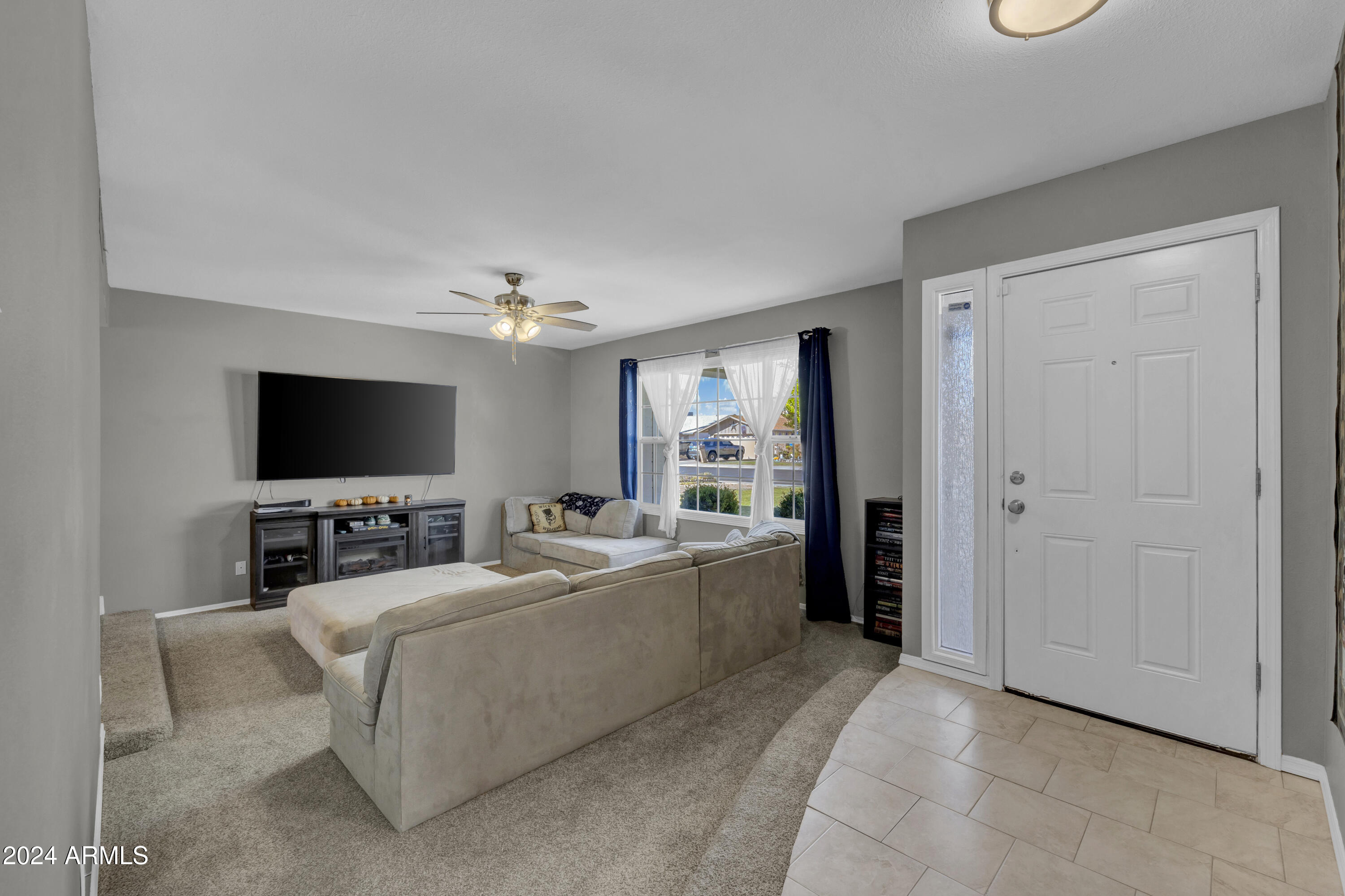 5233 W MAUI Lane