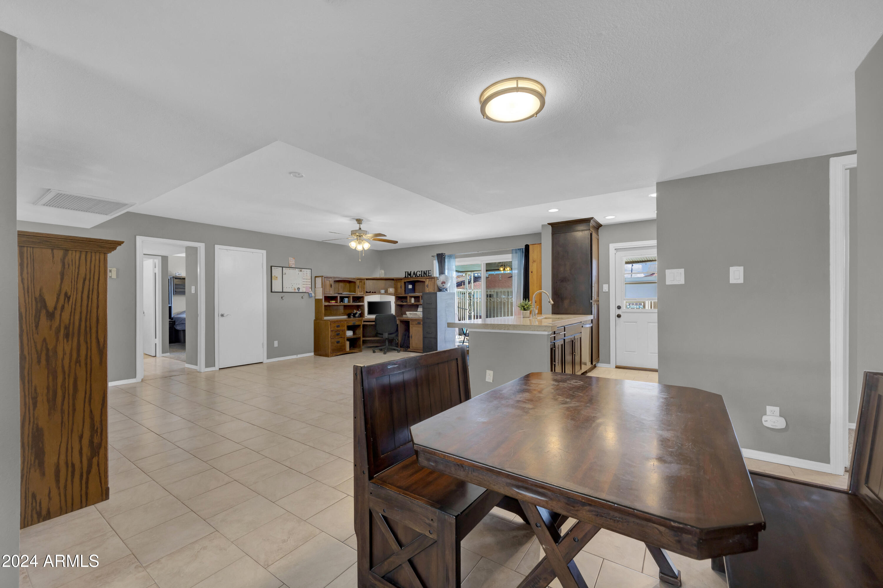 5233 W MAUI Lane