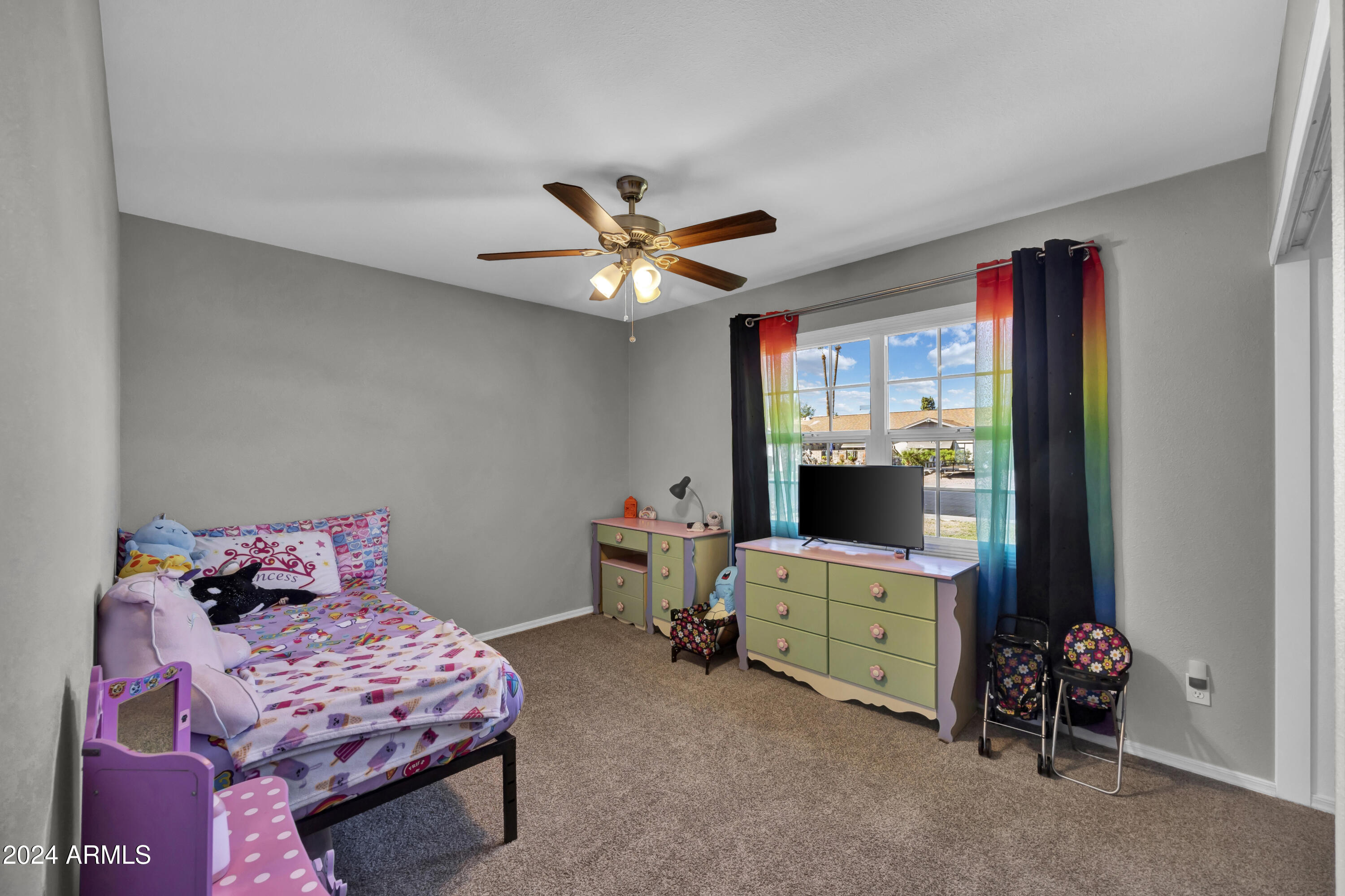 5233 W MAUI Lane