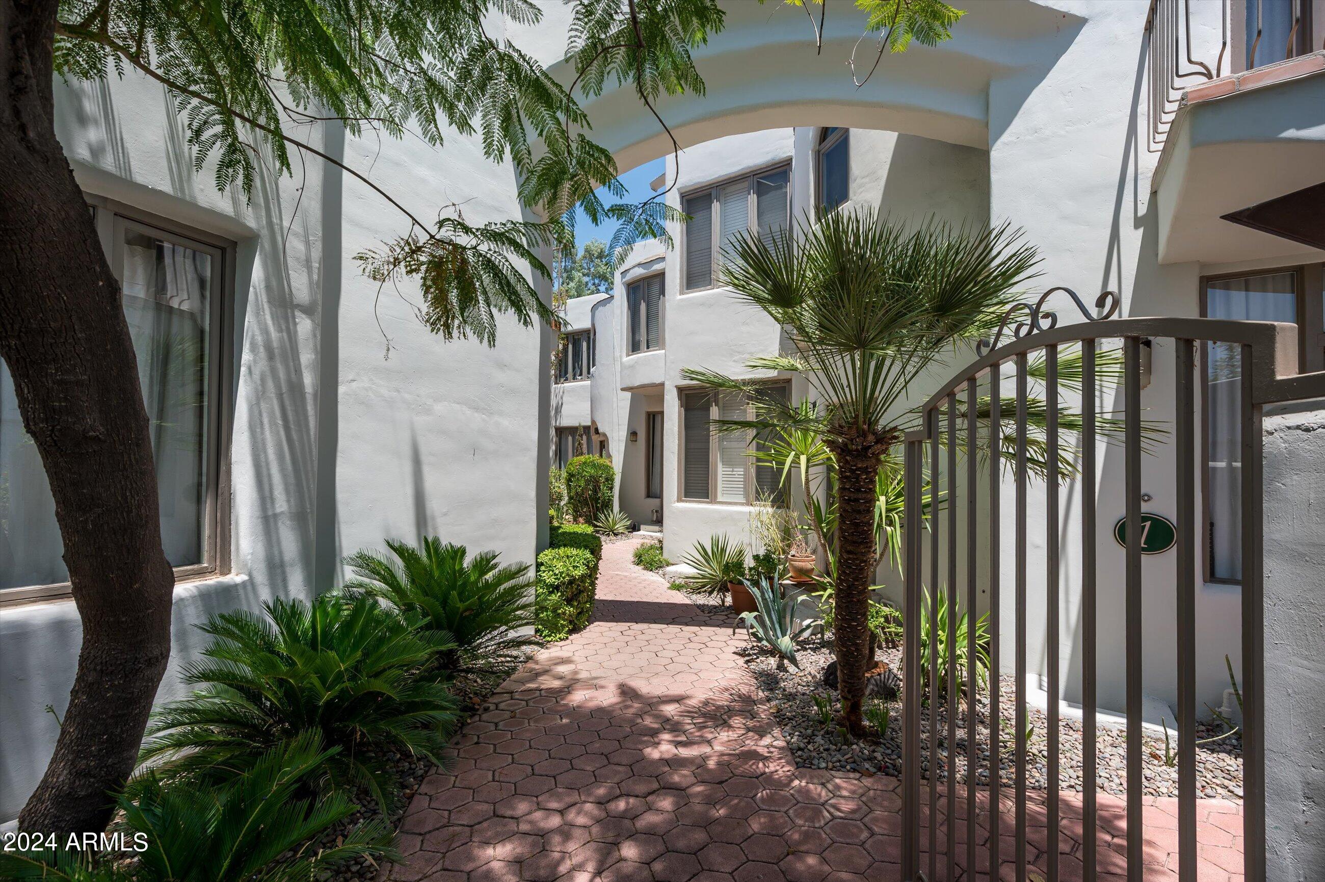 4955 E INDIAN SCHOOL Road, 9