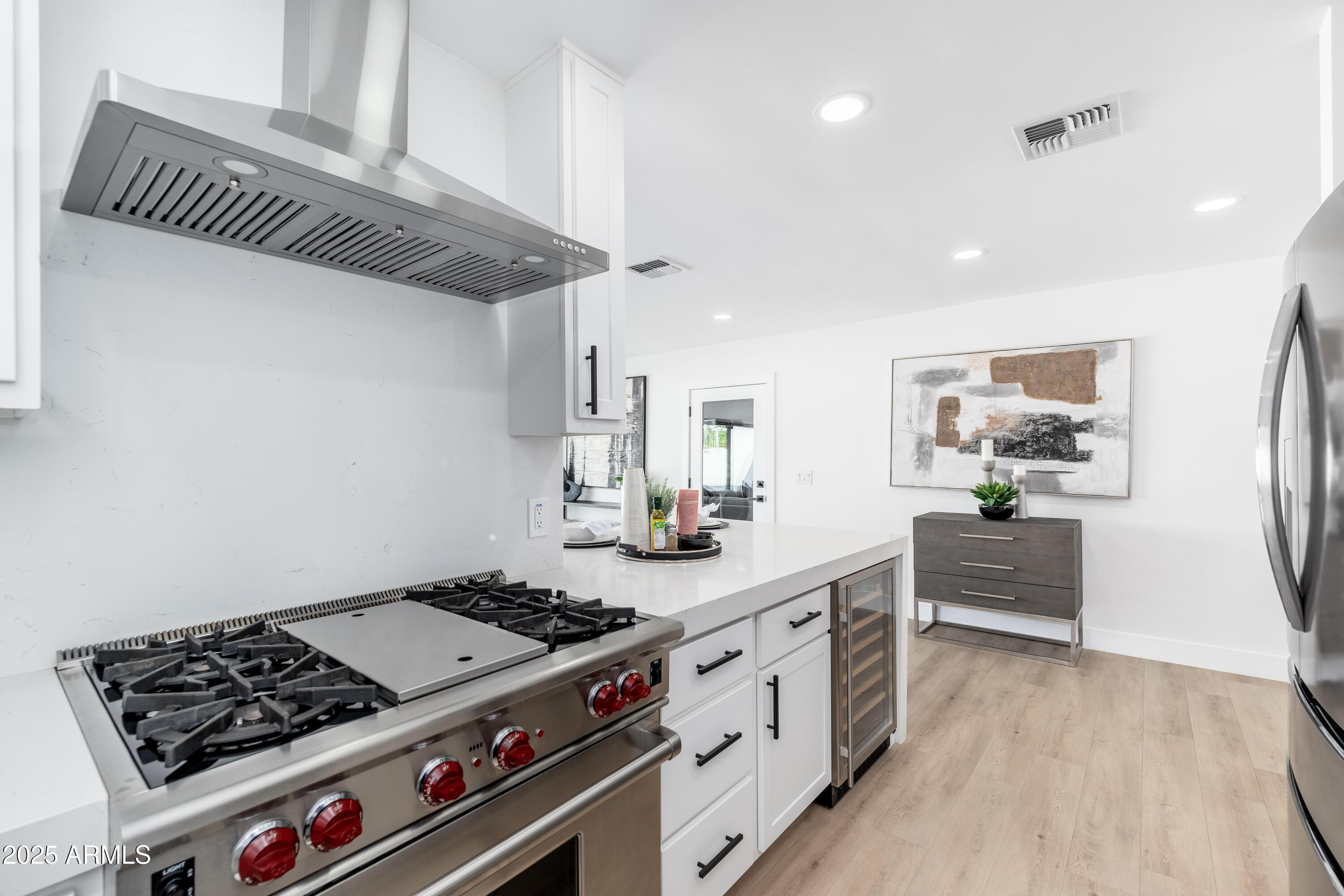 4464 E CAMPBELL Avenue