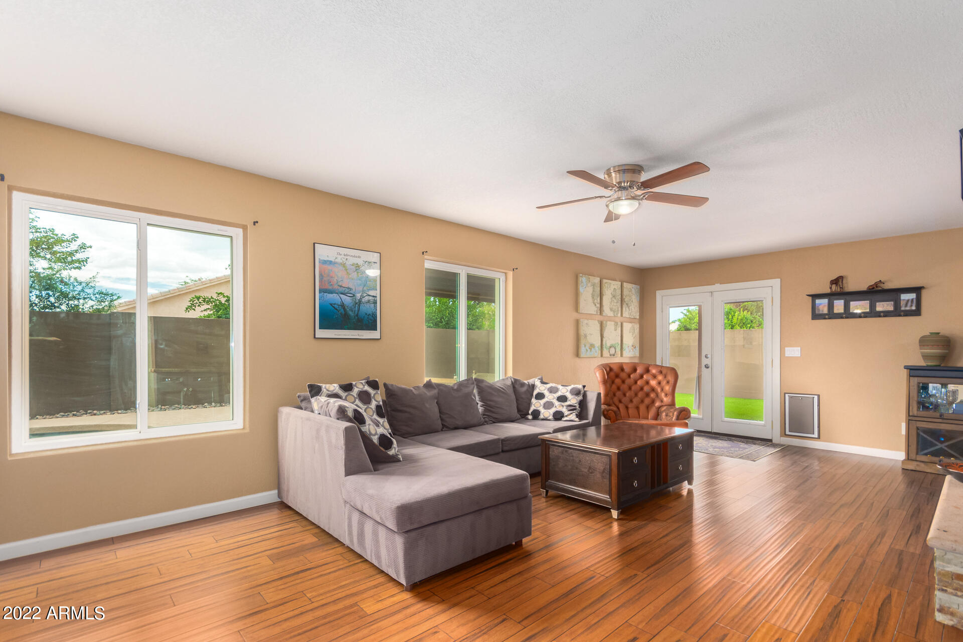 3601 E ROSEMONTE Drive