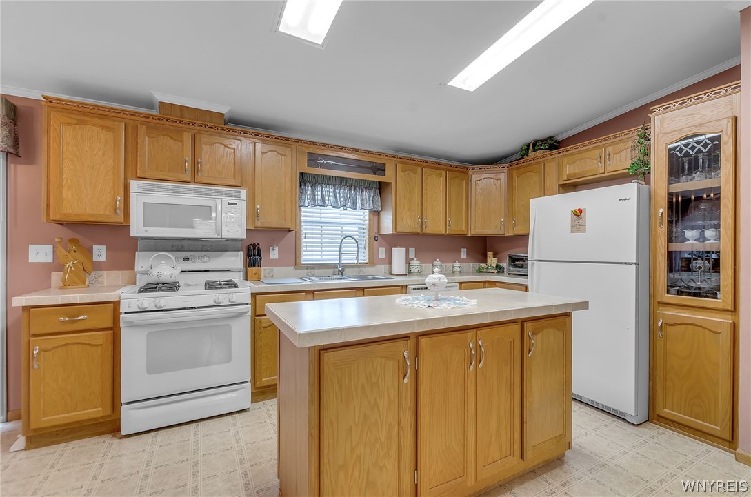 9875 Newmarket Avenue