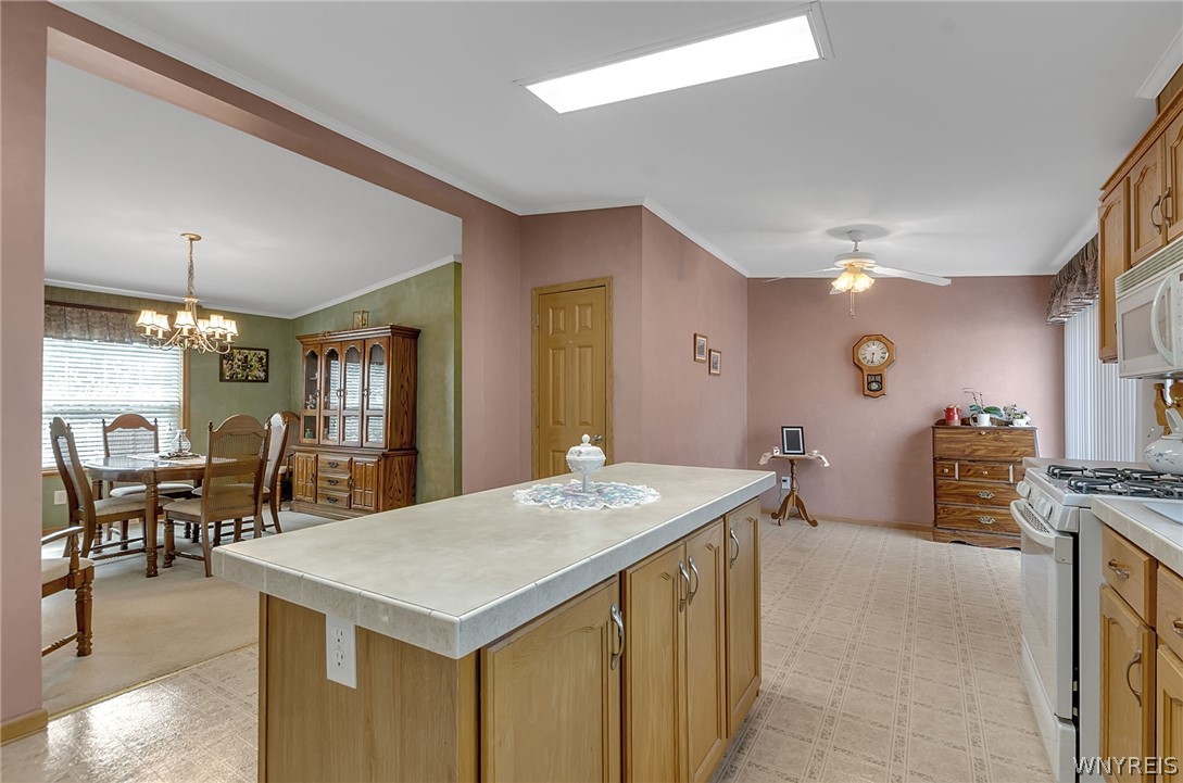 9875 Newmarket Avenue